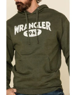 Wrangler Men's Logo Graphic Hooded Sweatshirt -Western Cowboy Equipment Store 2000327307 300 P4