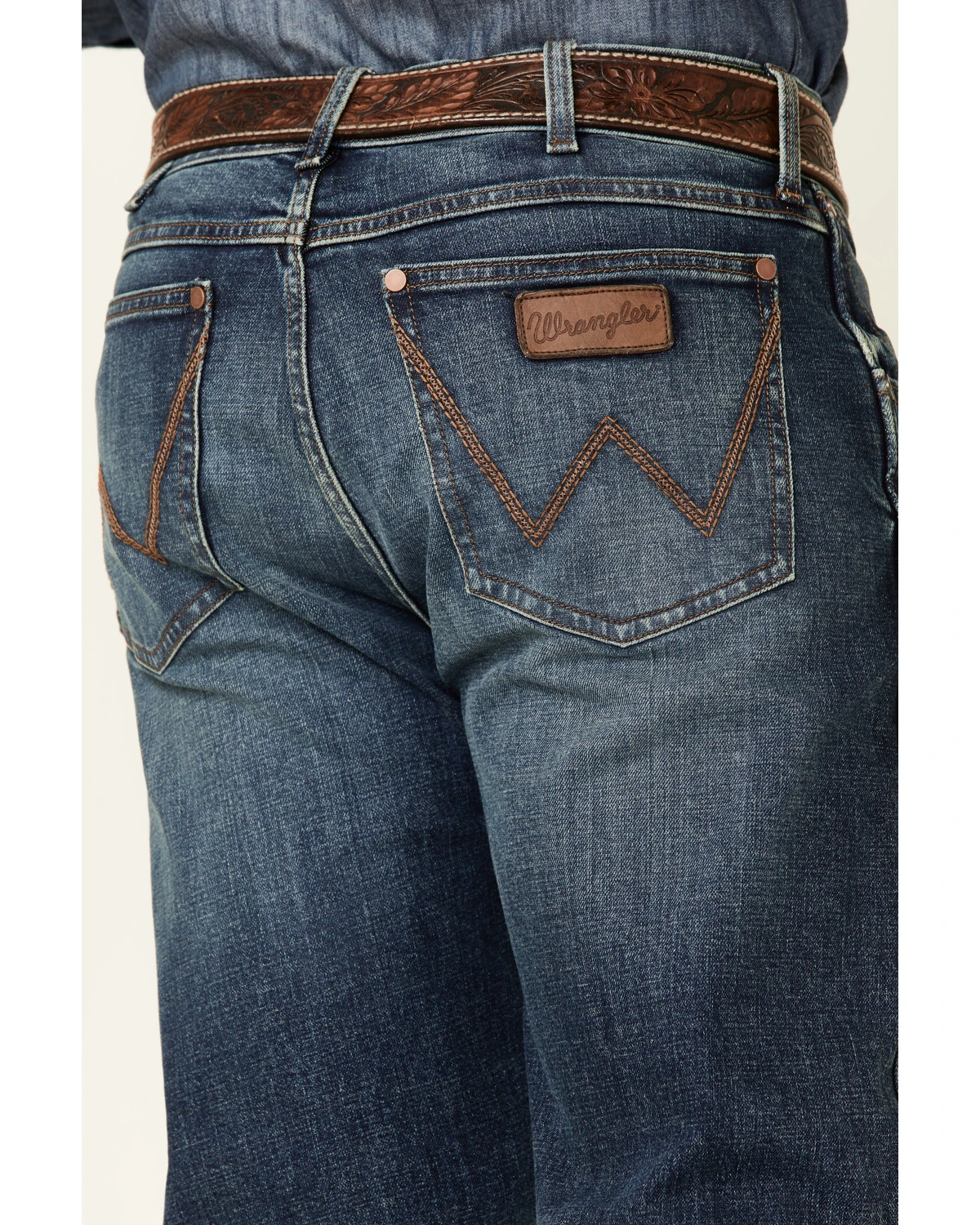 Wrangler Retro Men's Mauney Dark Wash Stretch Slim Straight Jeans - Long 3 Wrangler Retro Men's Mauney Dark Wash Stretch Slim Straight Jeans - Long - Image 3