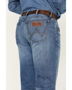 Wrangler Retro Men's Llano Light Medium Wash Stretch Slim Bootcut Jeans -Western Cowboy Equipment Store 2000365069 413 P4